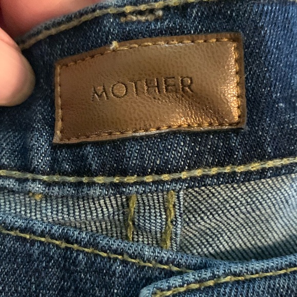 MOTHER The Scrapper Cuff Ankle Fray Distressed Jeans Size 29 - Picture 3 of 7